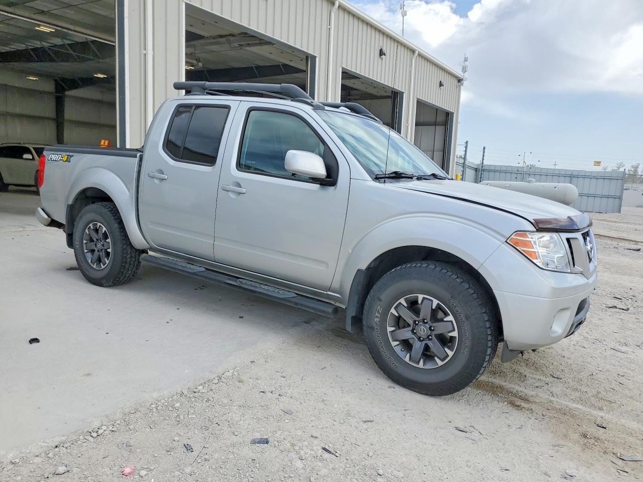 Nissan Frontier Pro-4x