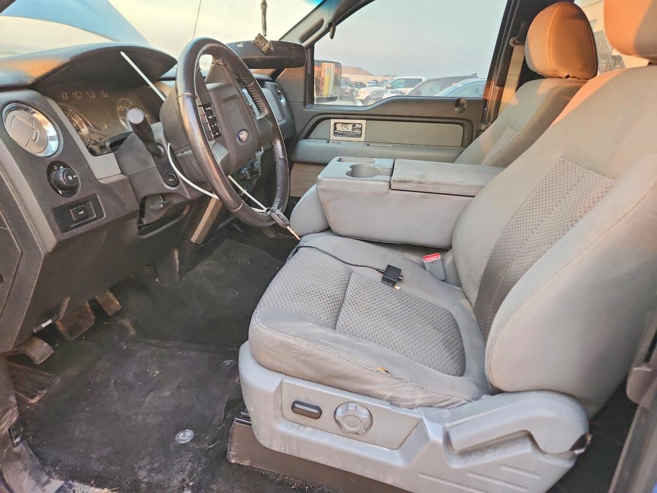 Ford F-150 Super Cab