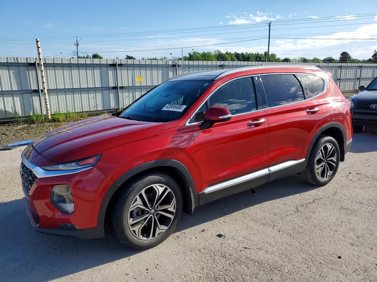 Salvage Hyundai SANTA FE Image