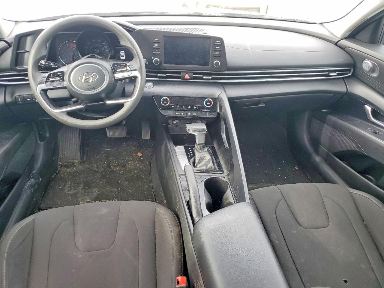 Hyundai ELANTRA Sel