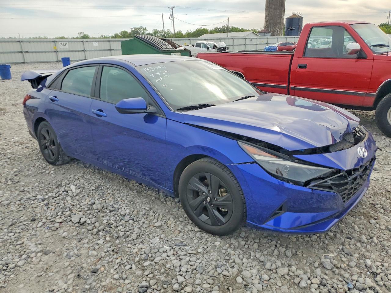 Hyundai ELANTRA Sel