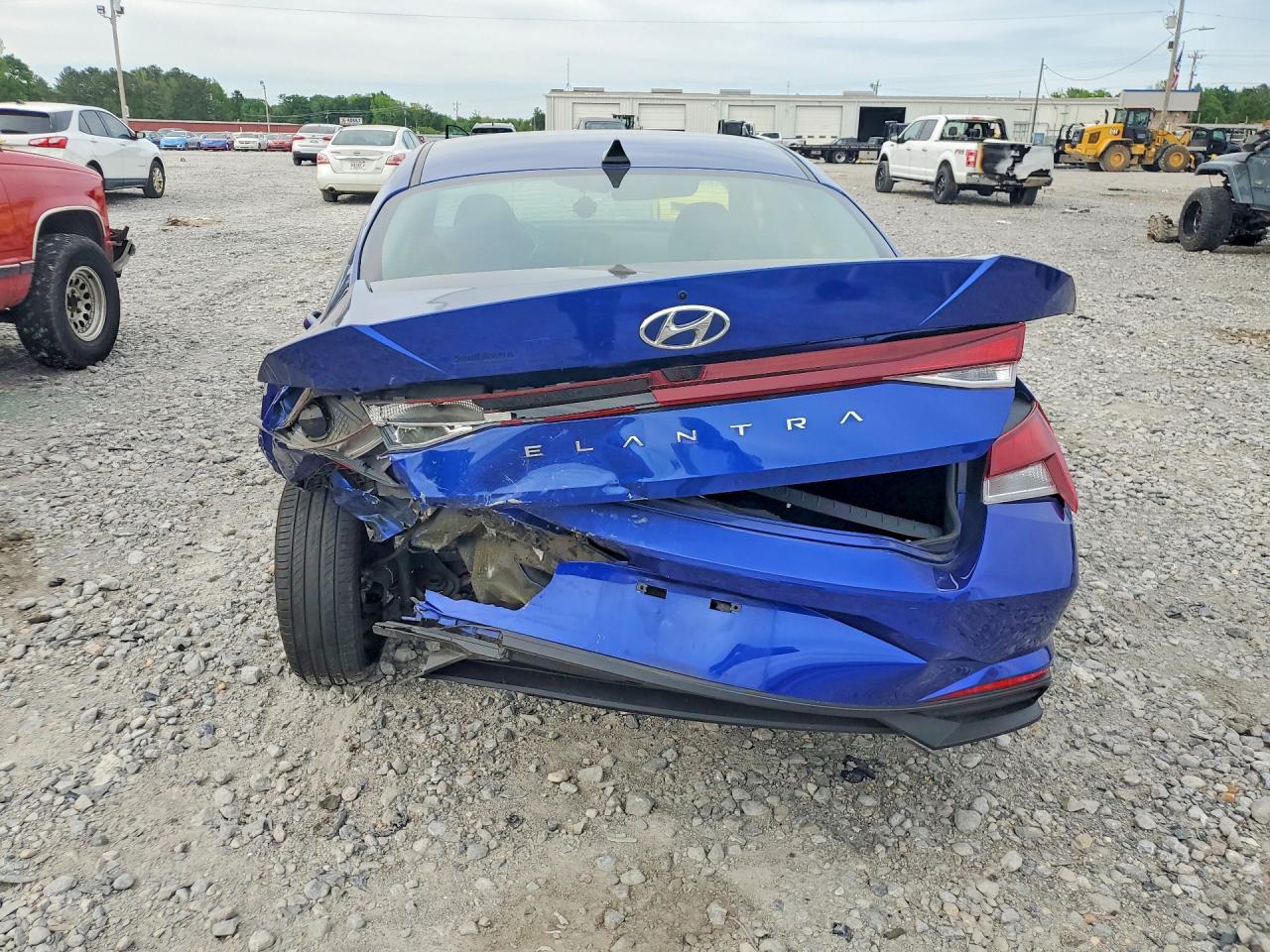 Hyundai ELANTRA Sel