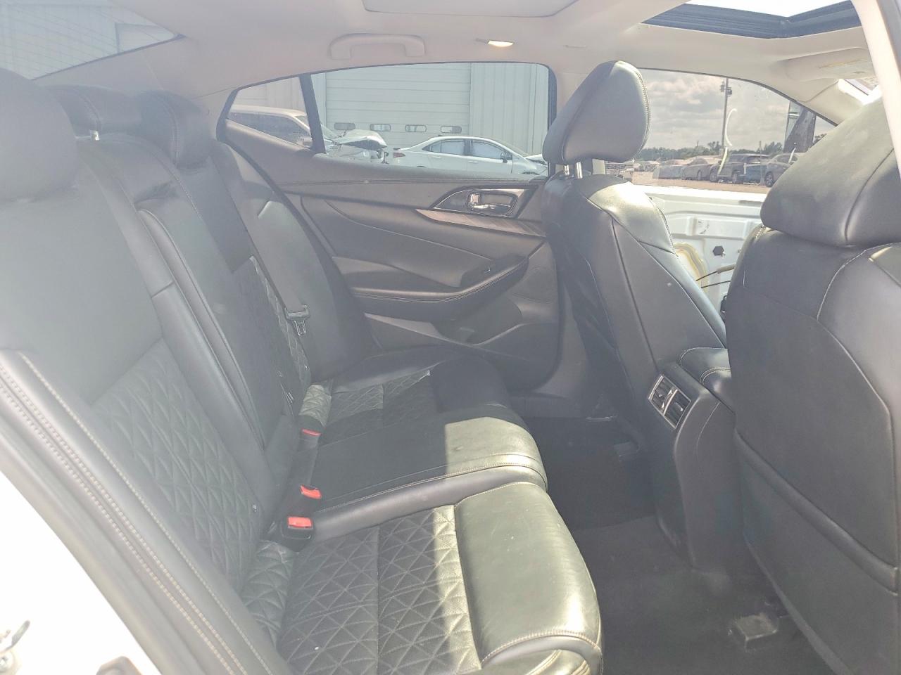Nissan Maxima Platinum