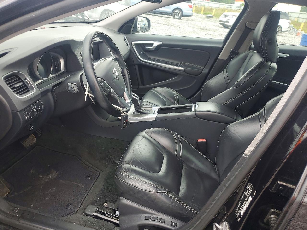 Volvo S60 T5