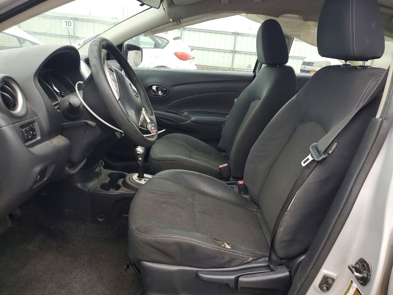Nissan Versa Sv