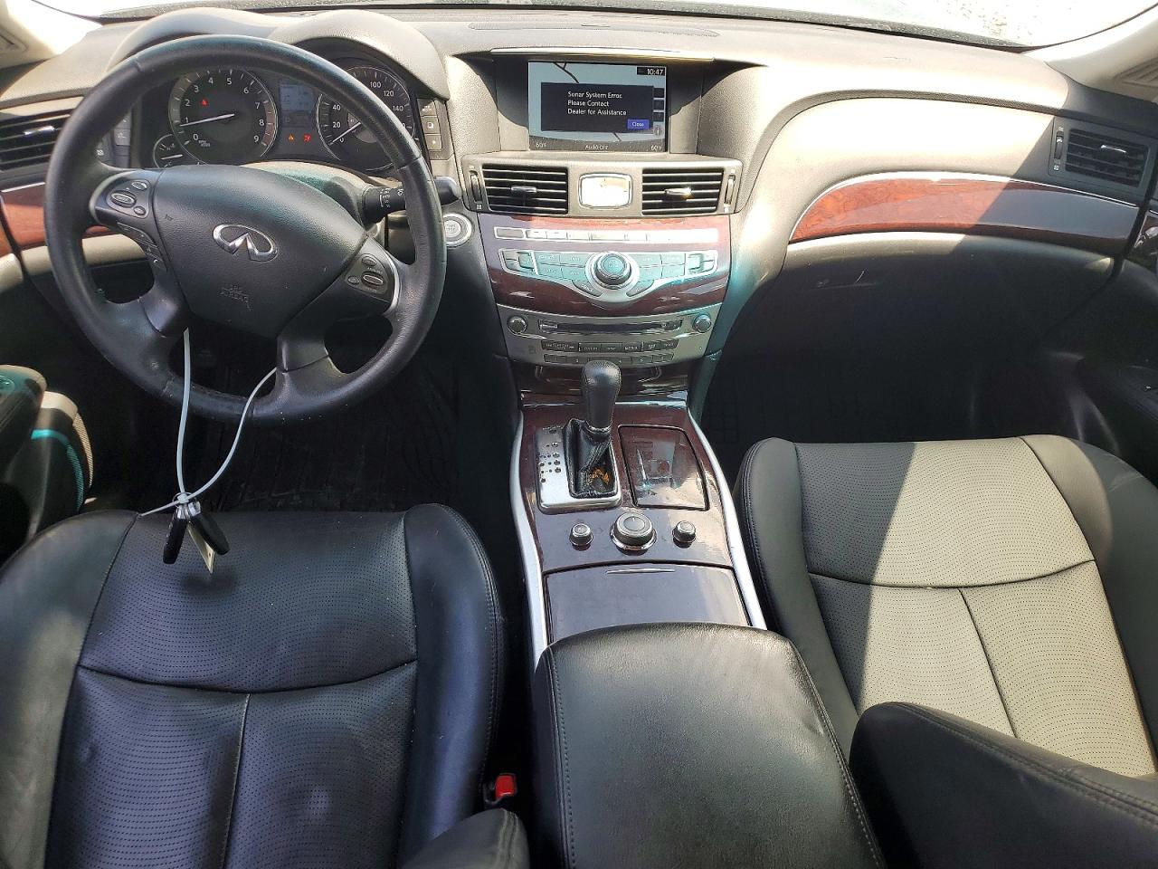 INFINITI Q70 3.7 Luxe