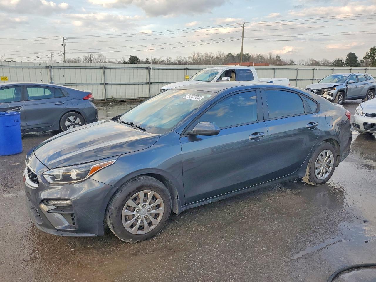 Salvage Kia Forte Image