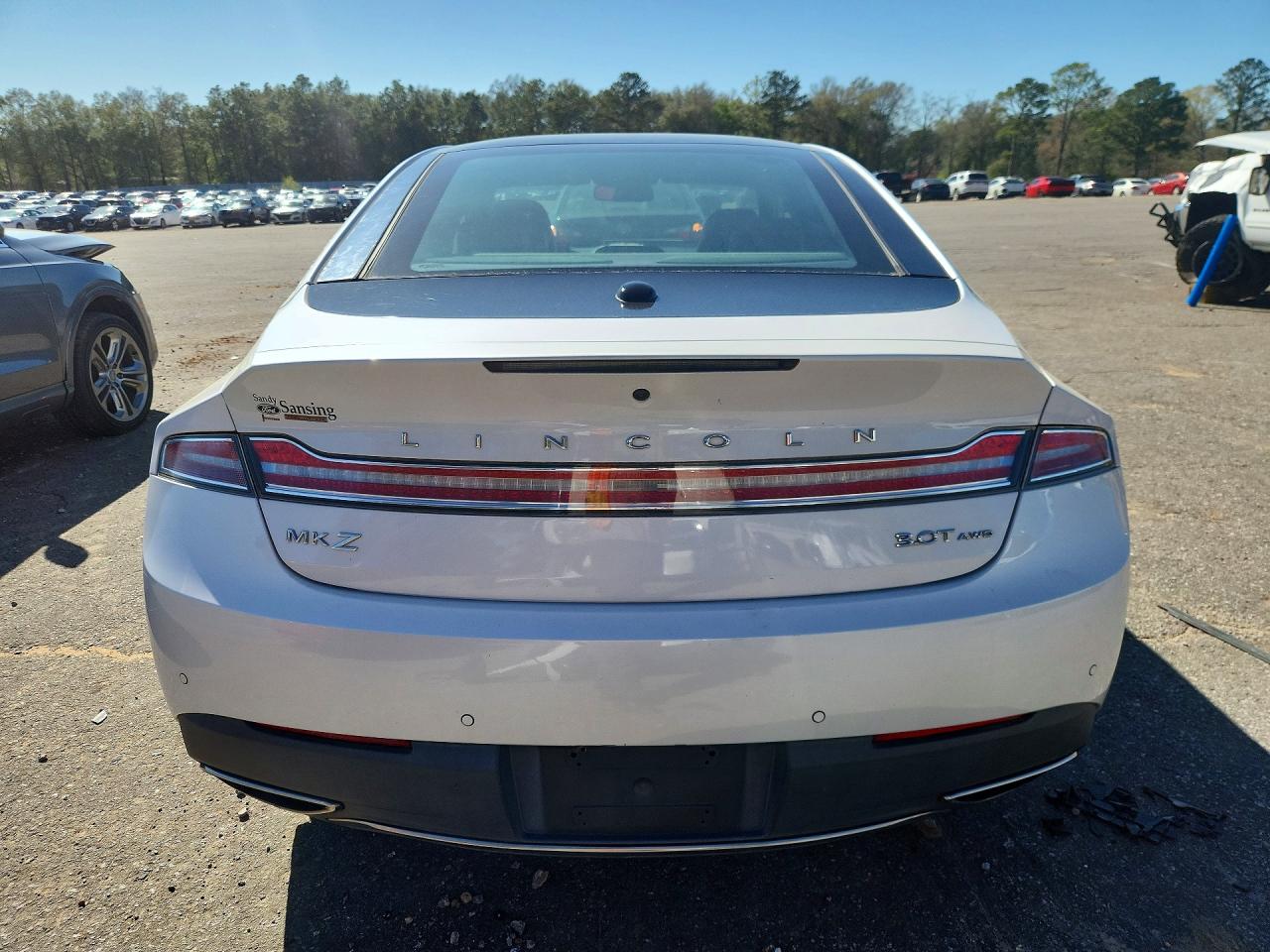 Lincoln MKZ Reserve