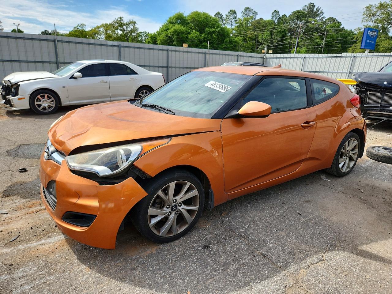 Salvage Hyundai VELOSTER Image