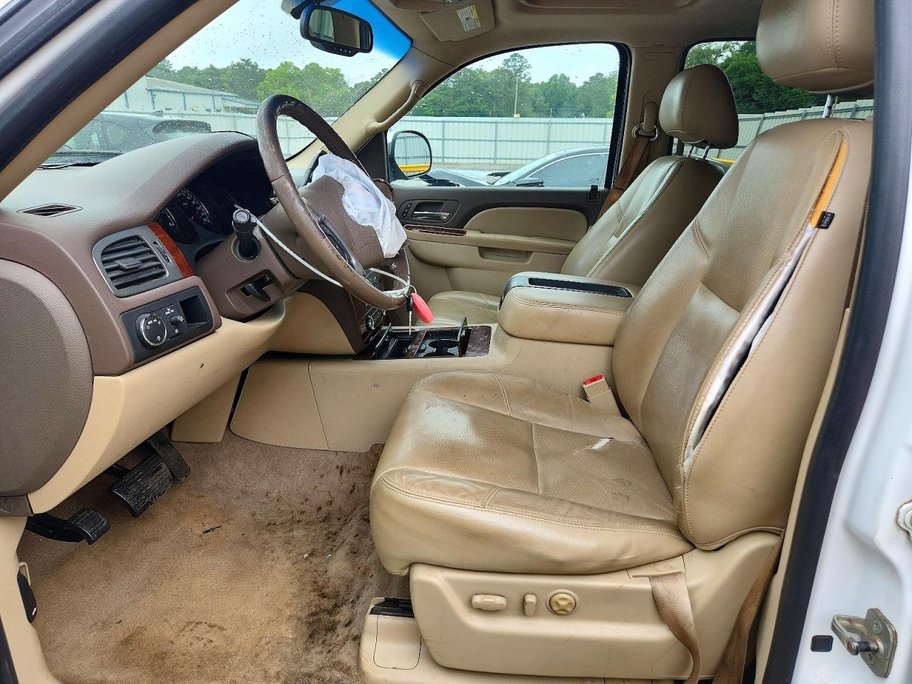 Chevrolet Tahoe C1500 Ltz