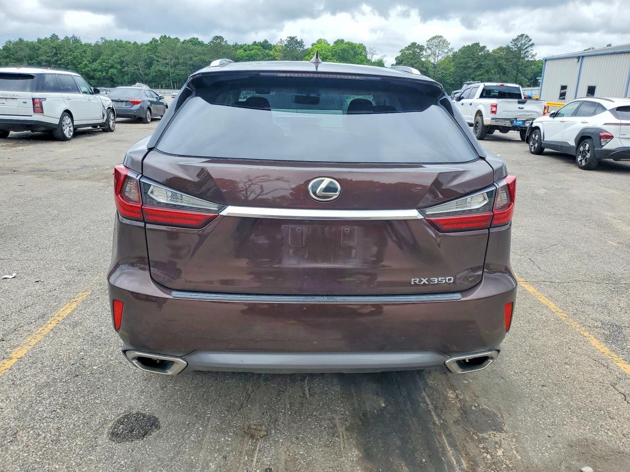 Lexus RX Base