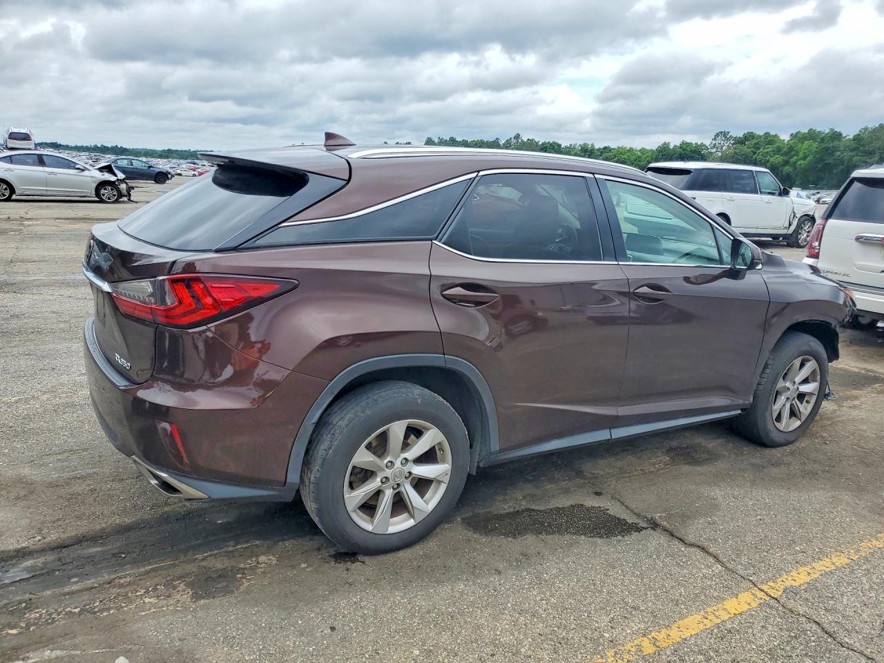 Lexus RX Base