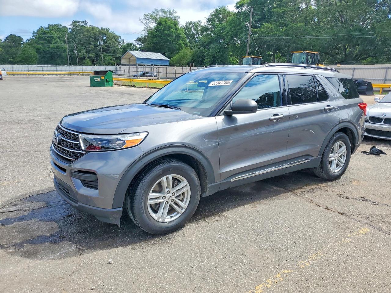 Salvage Ford Explorer Image