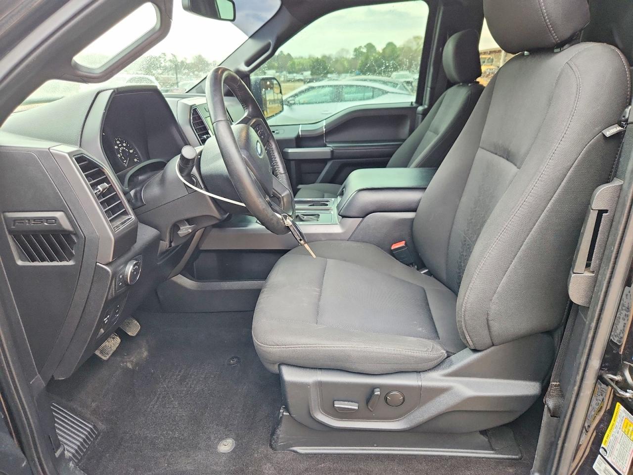 Ford F-150 Super Cab
