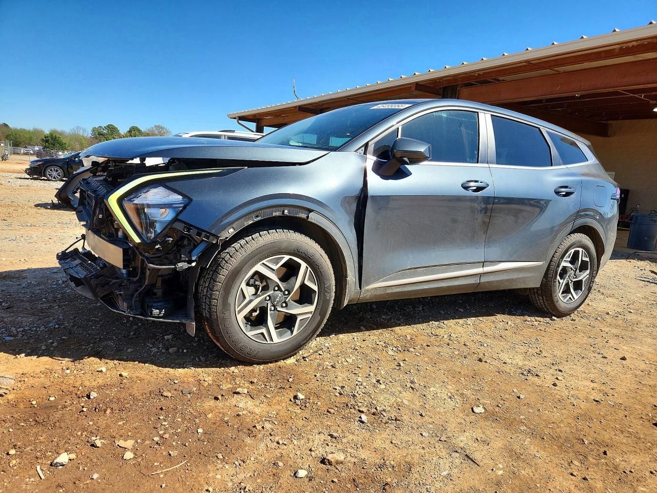 Salvage Kia Sportage Image