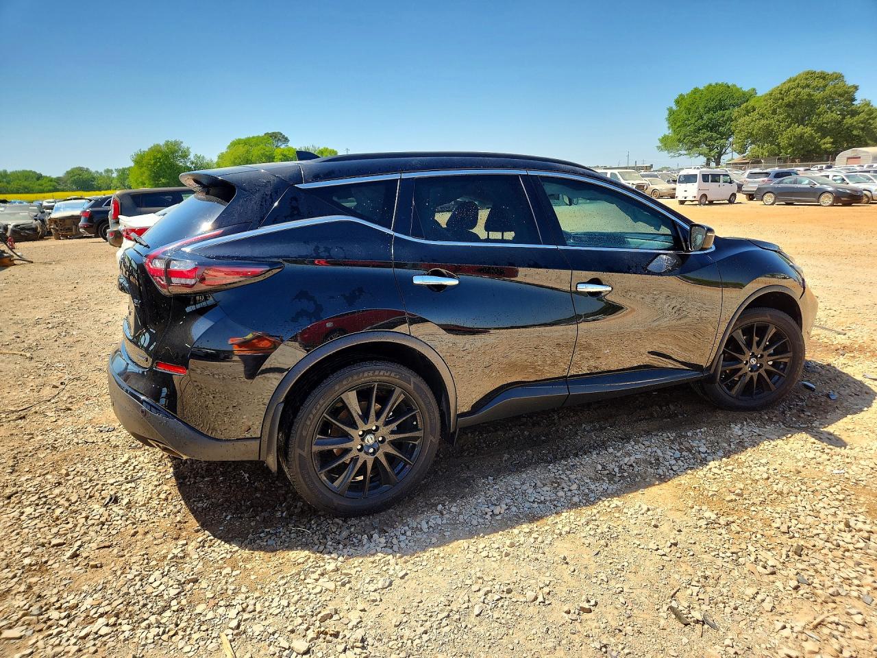 Nissan Murano Sv