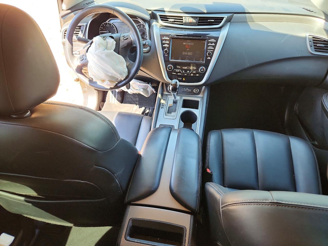 Nissan Murano Sv