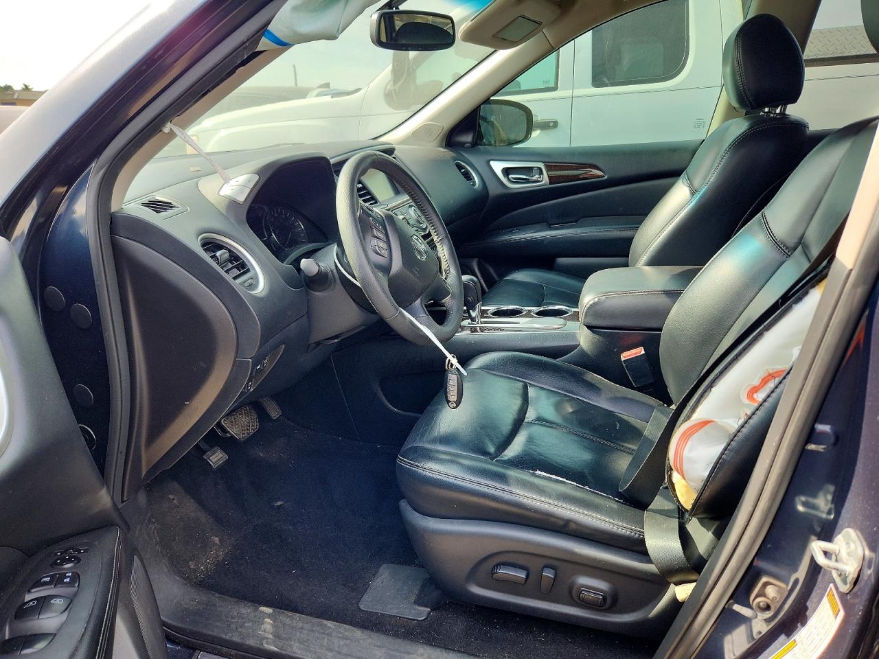Nissan Pathfinder Sl