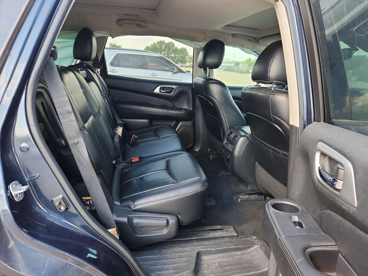 Nissan Pathfinder Sl