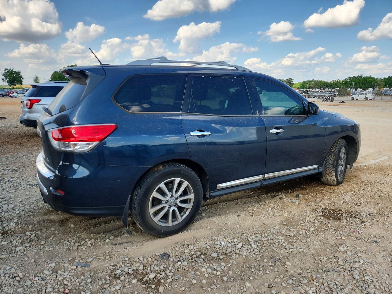 Nissan Pathfinder Sl