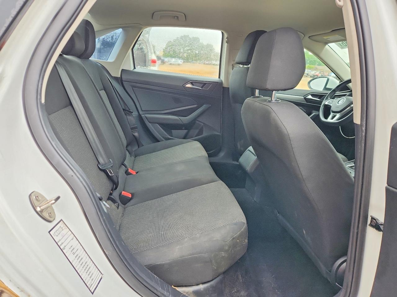 Volkswagen Jetta S