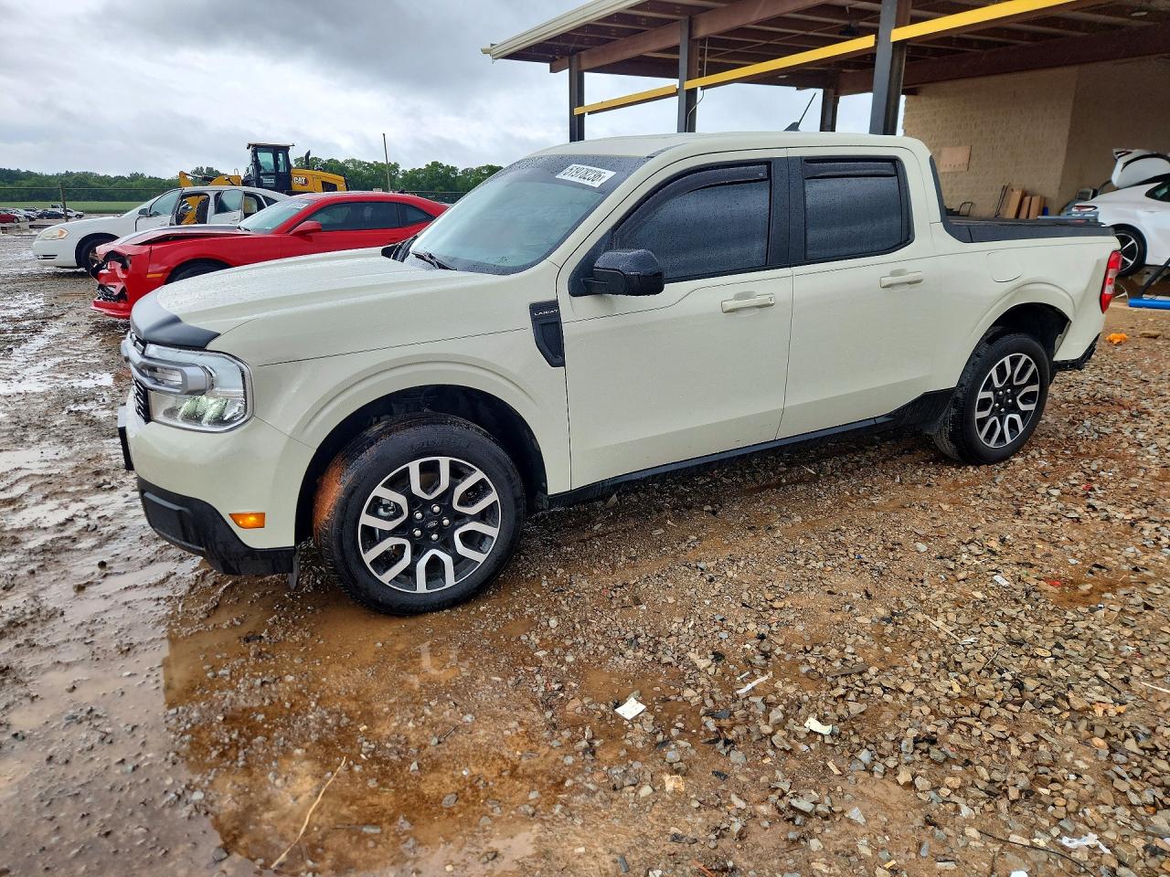 Salvage Ford Maverick L Image
