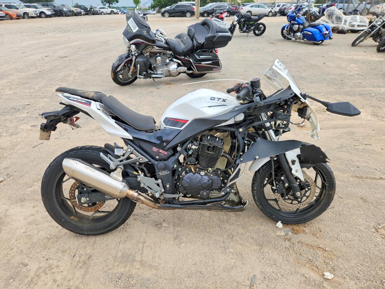 Salvage Vitacci Gtx 250 Ef Image