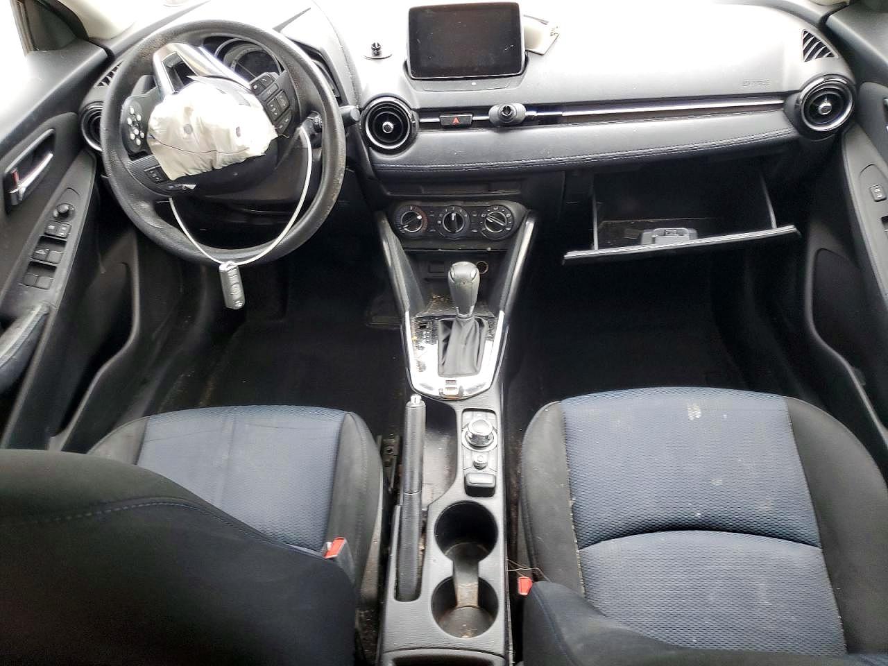 Toyota Yaris Base