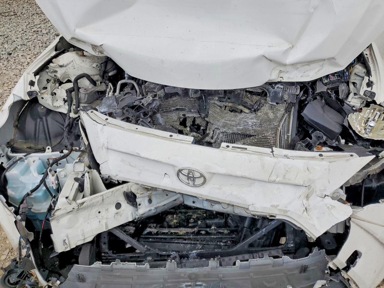Toyota Yaris Base