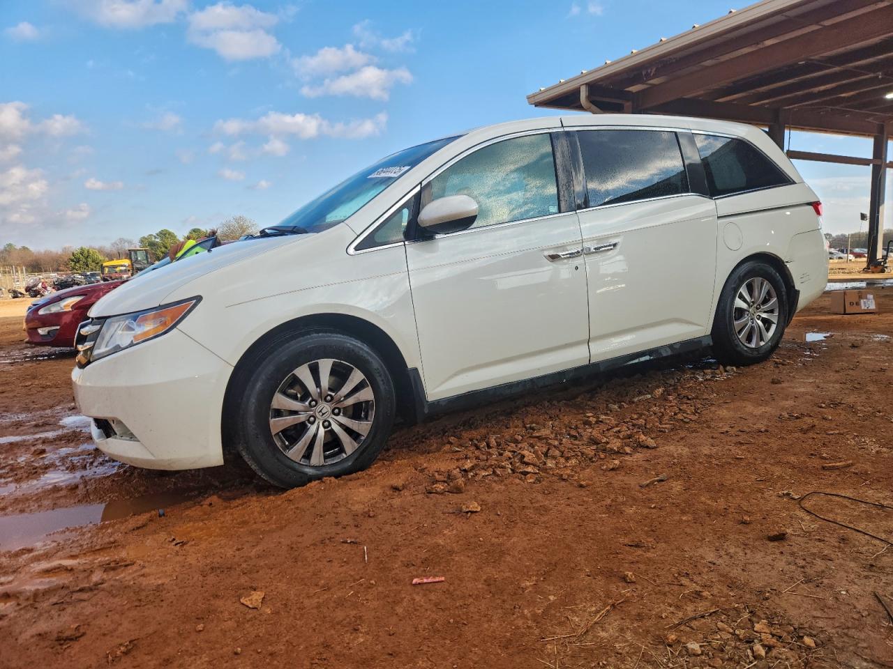 Salvage Honda Odyssey Image