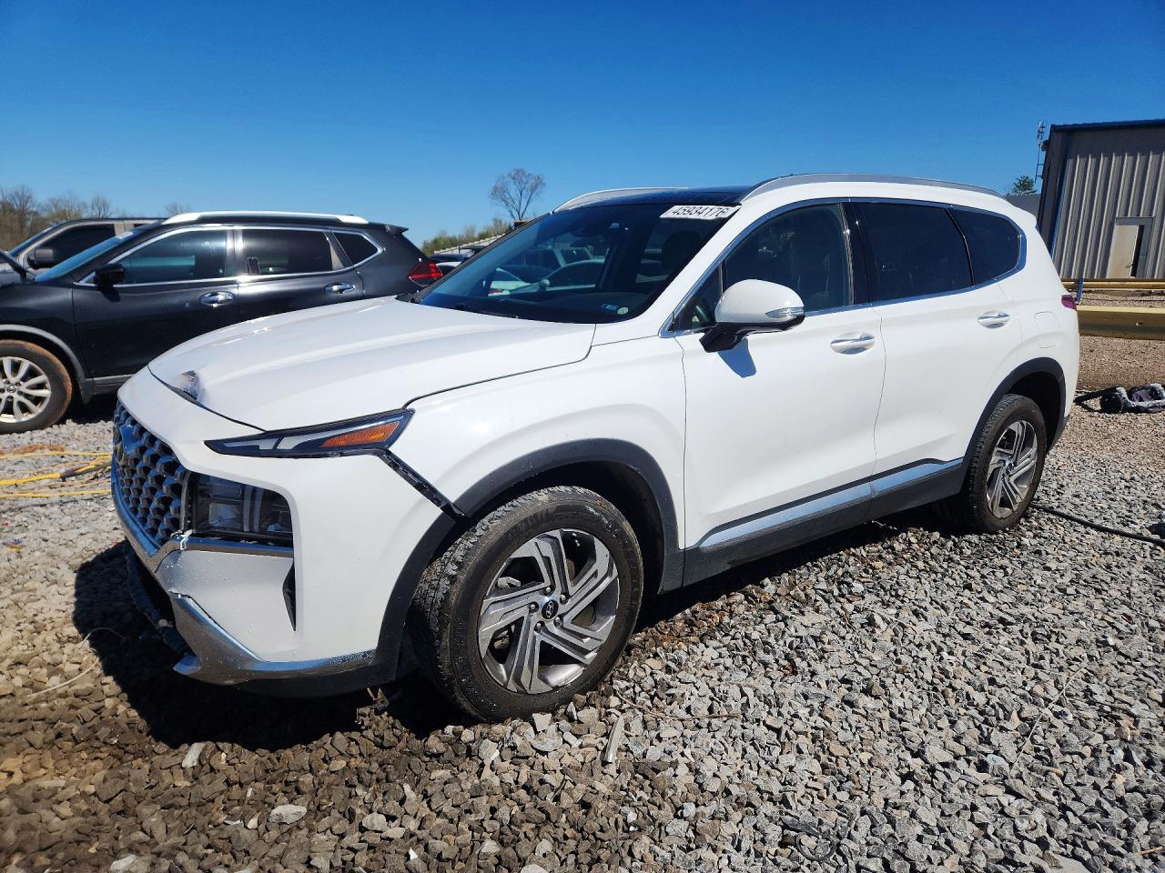 Salvage Hyundai SANTA FE Image