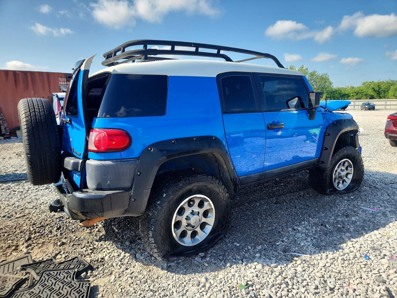 Toyota FJ Cruiser Base