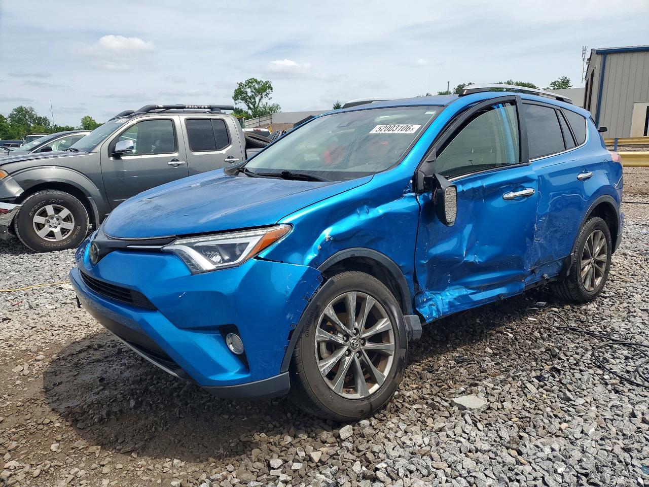 Salvage Toyota RAV4 Image