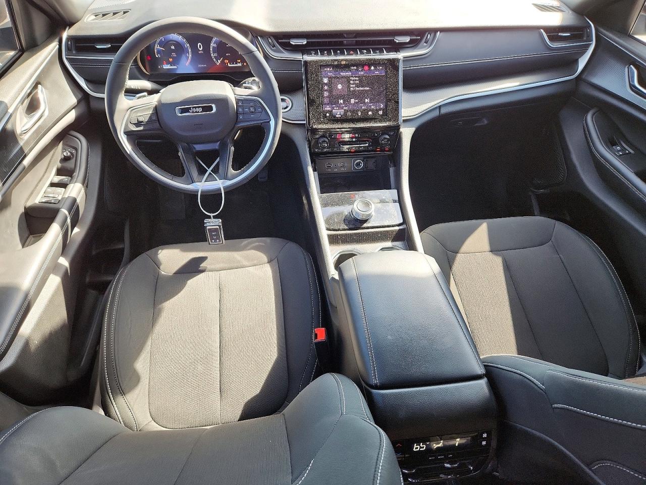 Jeep Cherokee L Laredo