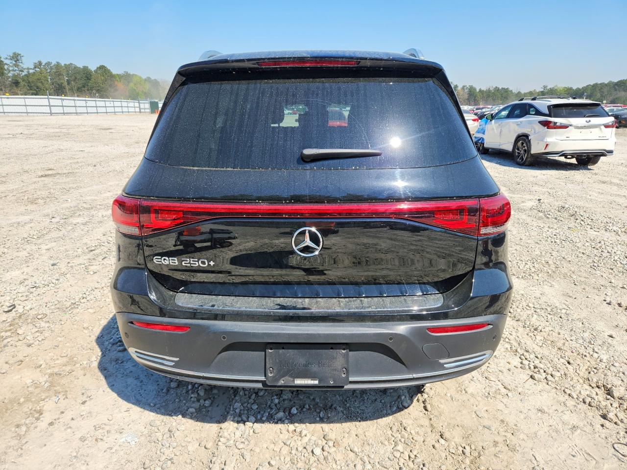 Mercedes-Benz EQB 250+