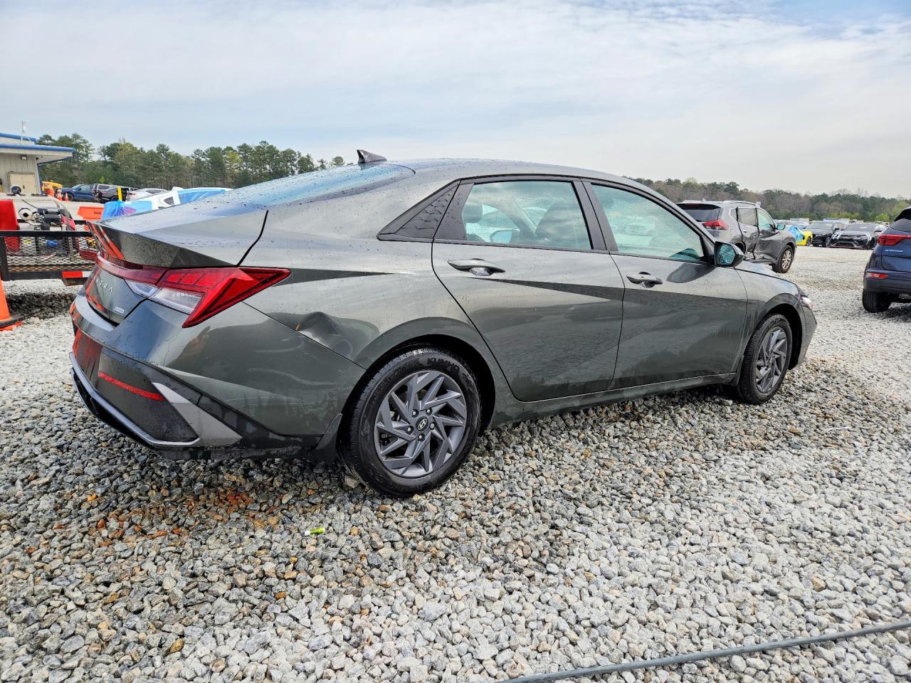 Hyundai ELANTRA Blue
