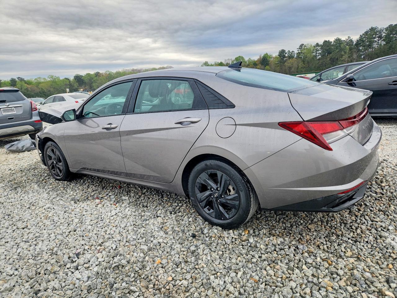Hyundai ELANTRA Sel