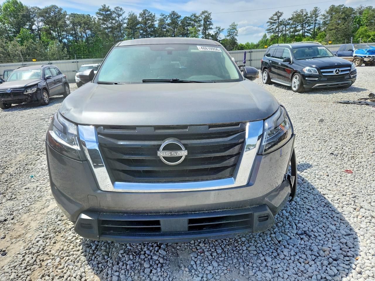 Nissan Pathfinder S