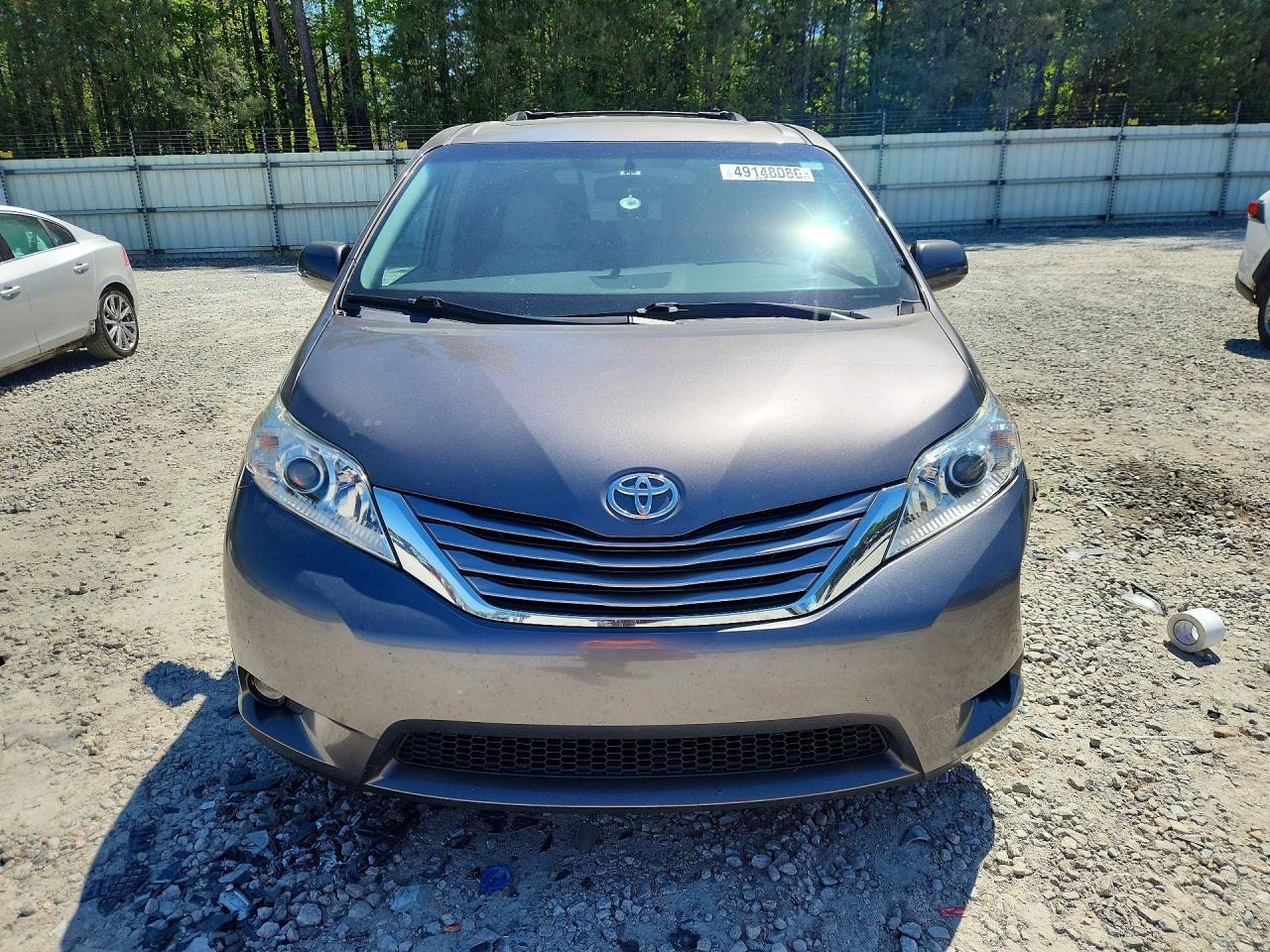 Toyota Sienna Xle Premium 8-passenger