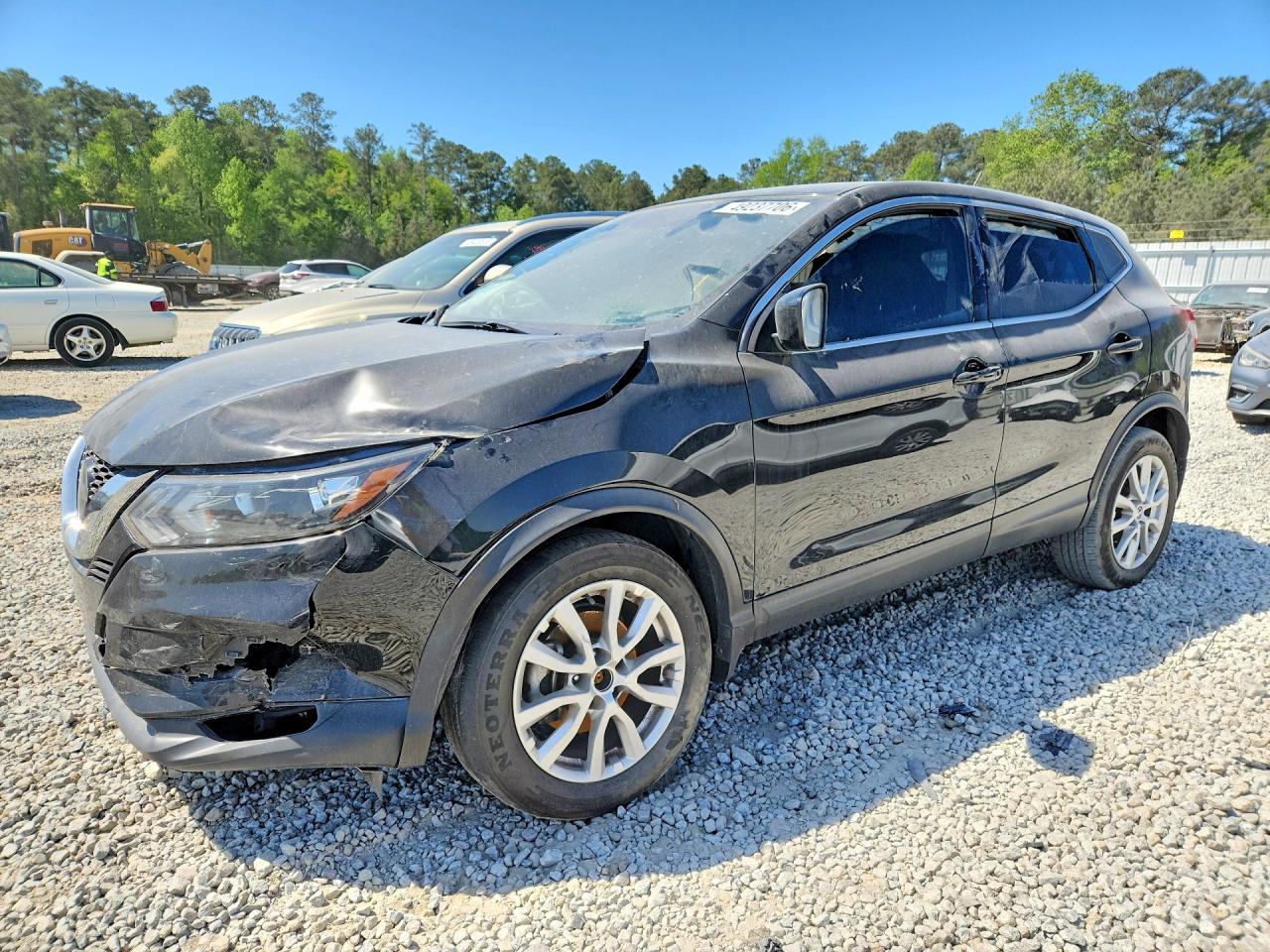 Salvage Nissan Rogue Image