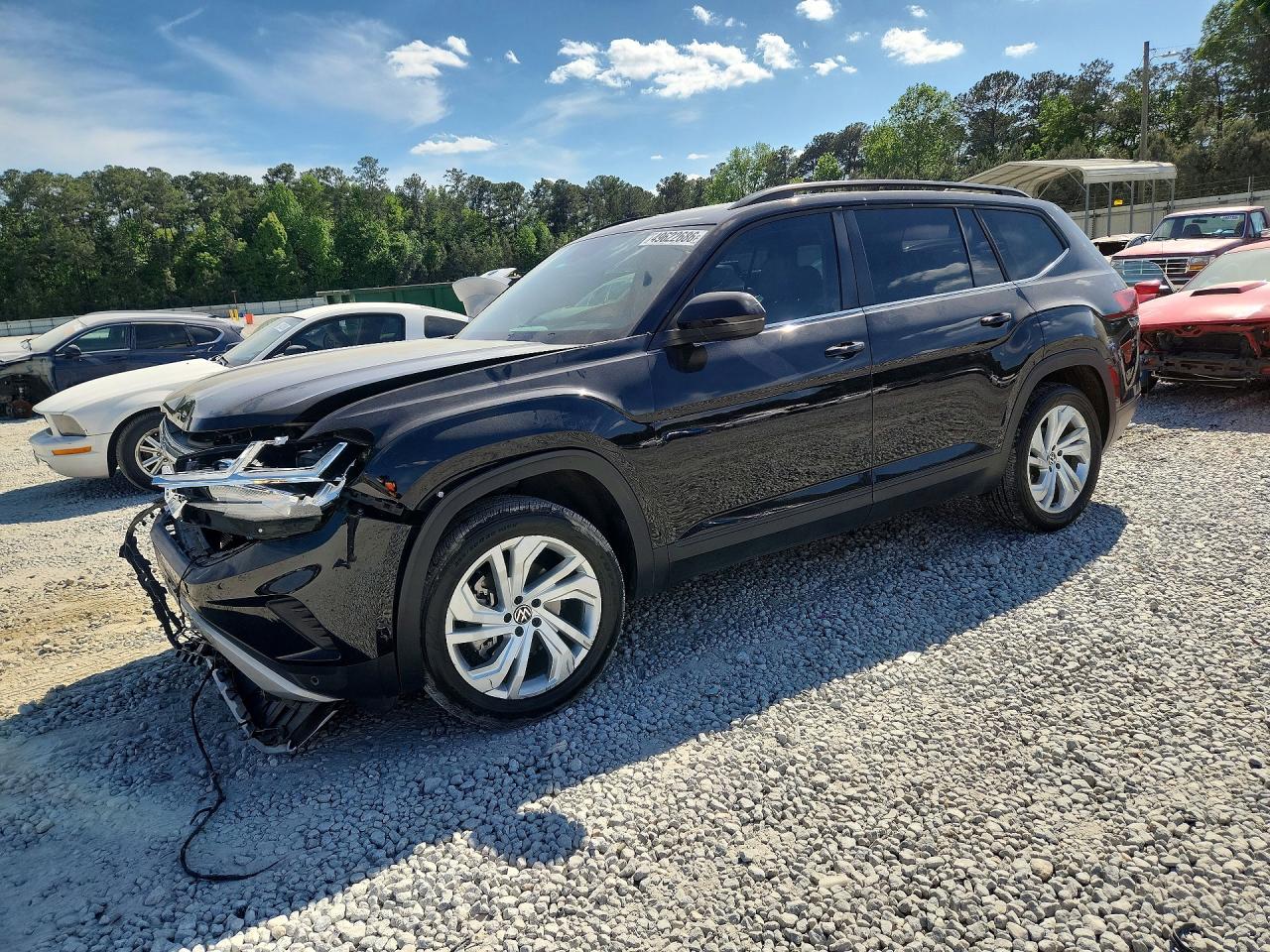 Salvage Volkswagen Atlas Image