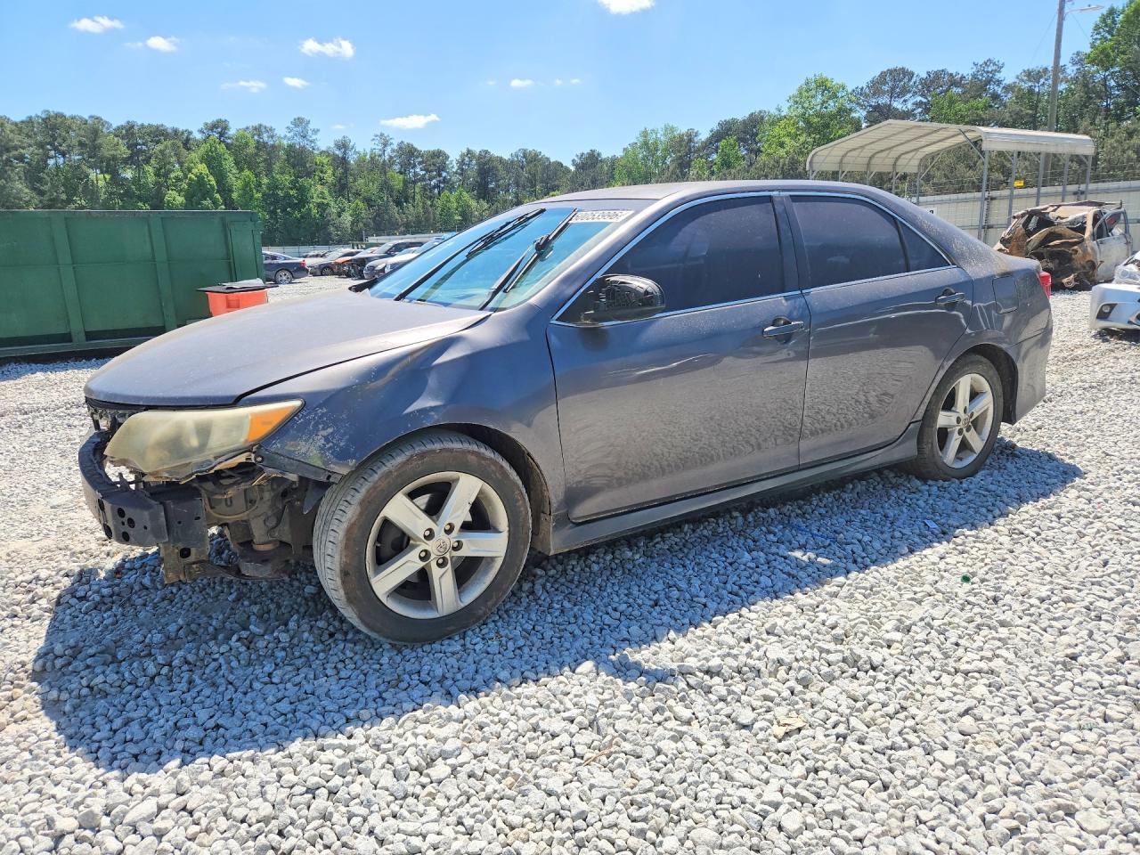 Salvage Toyota Camry Image