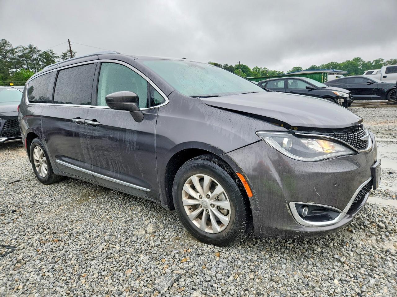 Chrysler Pacifica Touring L Plus