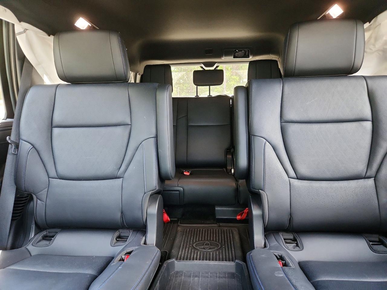 Toyota Sequoia Platinum