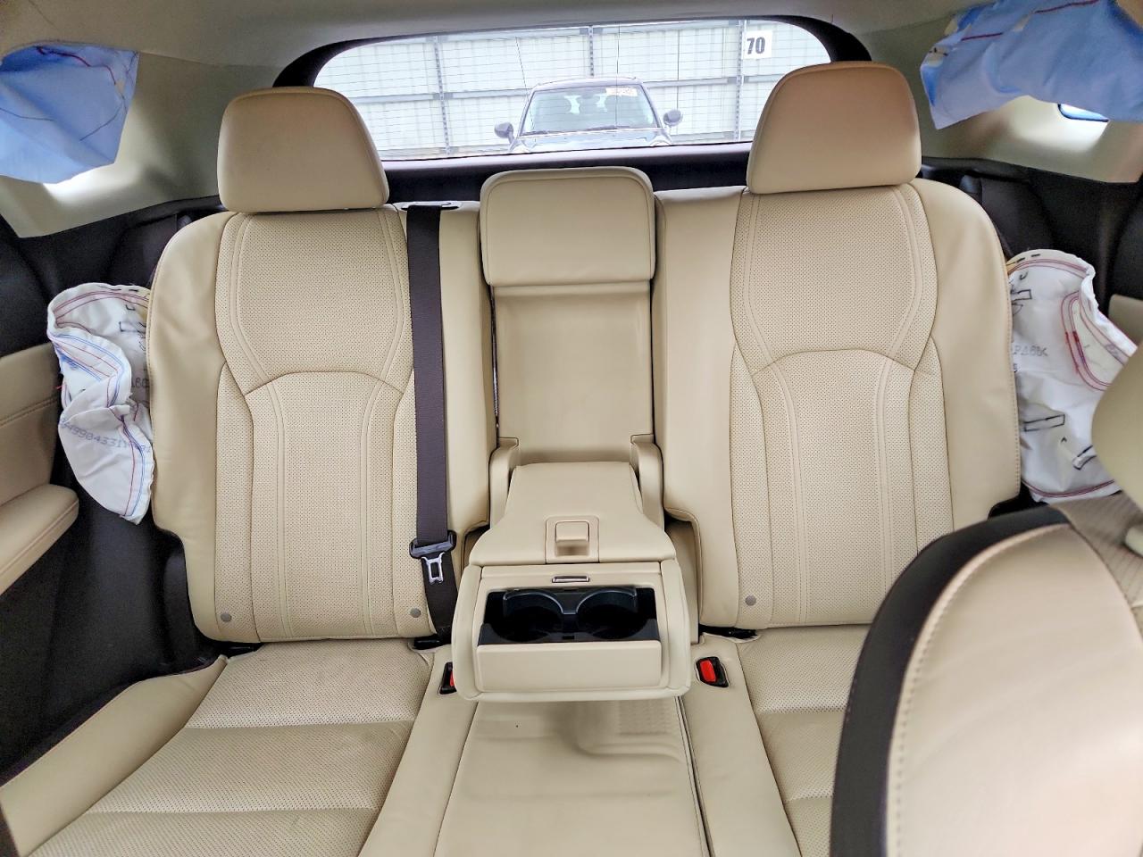 Lexus RX Base