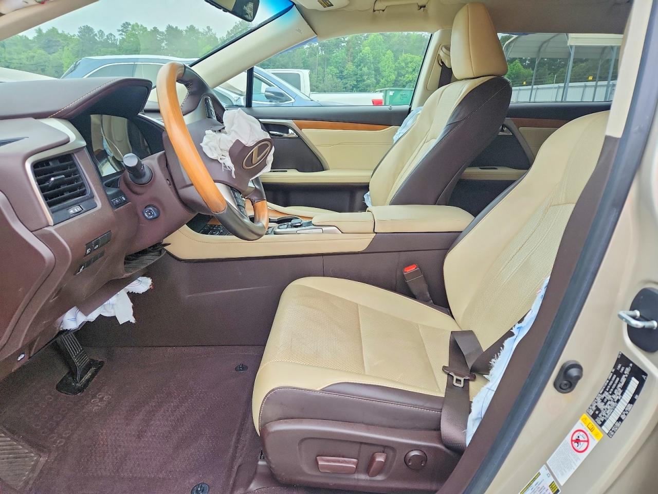 Lexus RX Base