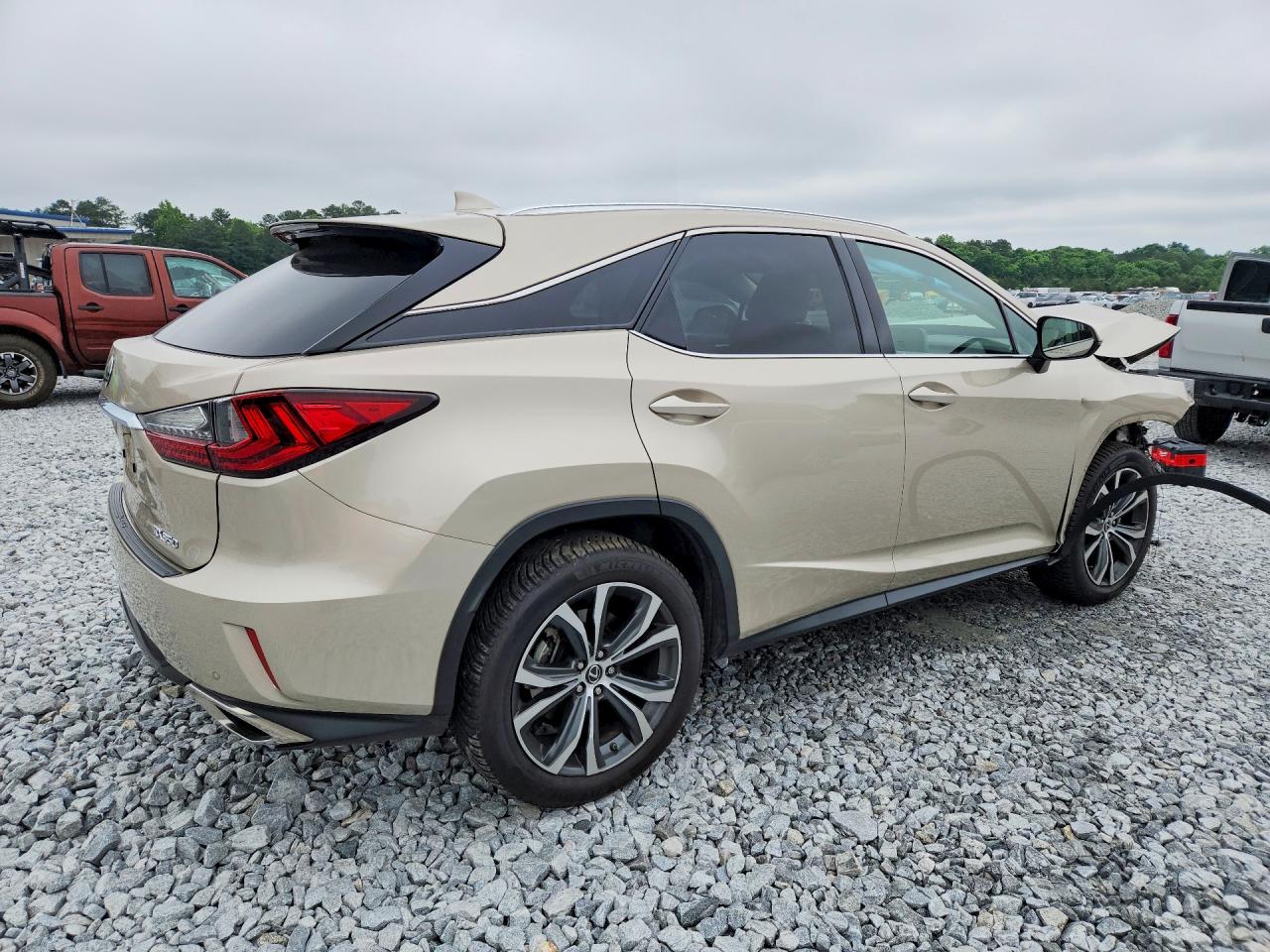 Lexus RX Base