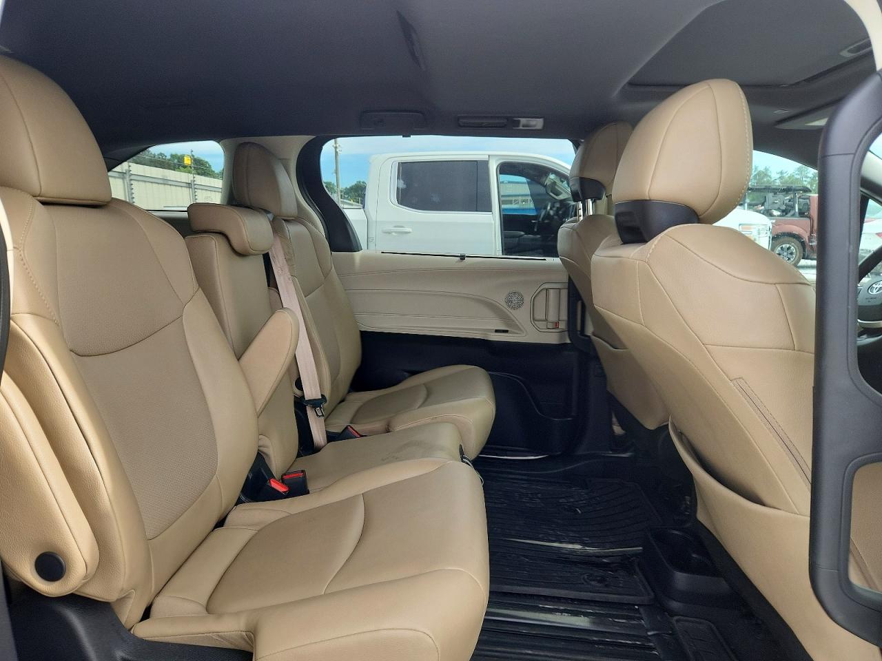 Toyota Sienna Xle