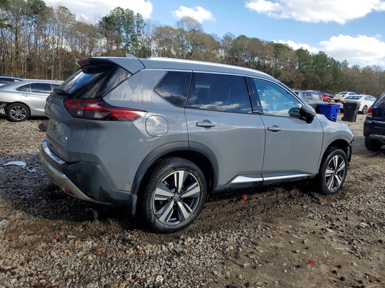 Nissan Rogue Platinum