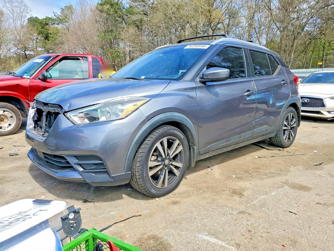 Salvage Nissan Kicks Image
